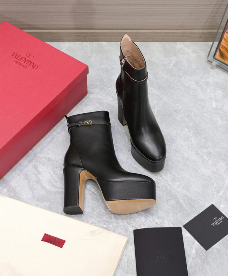 Valentino Garavani Tan-Go Platform Ankle Boot In Calfskin