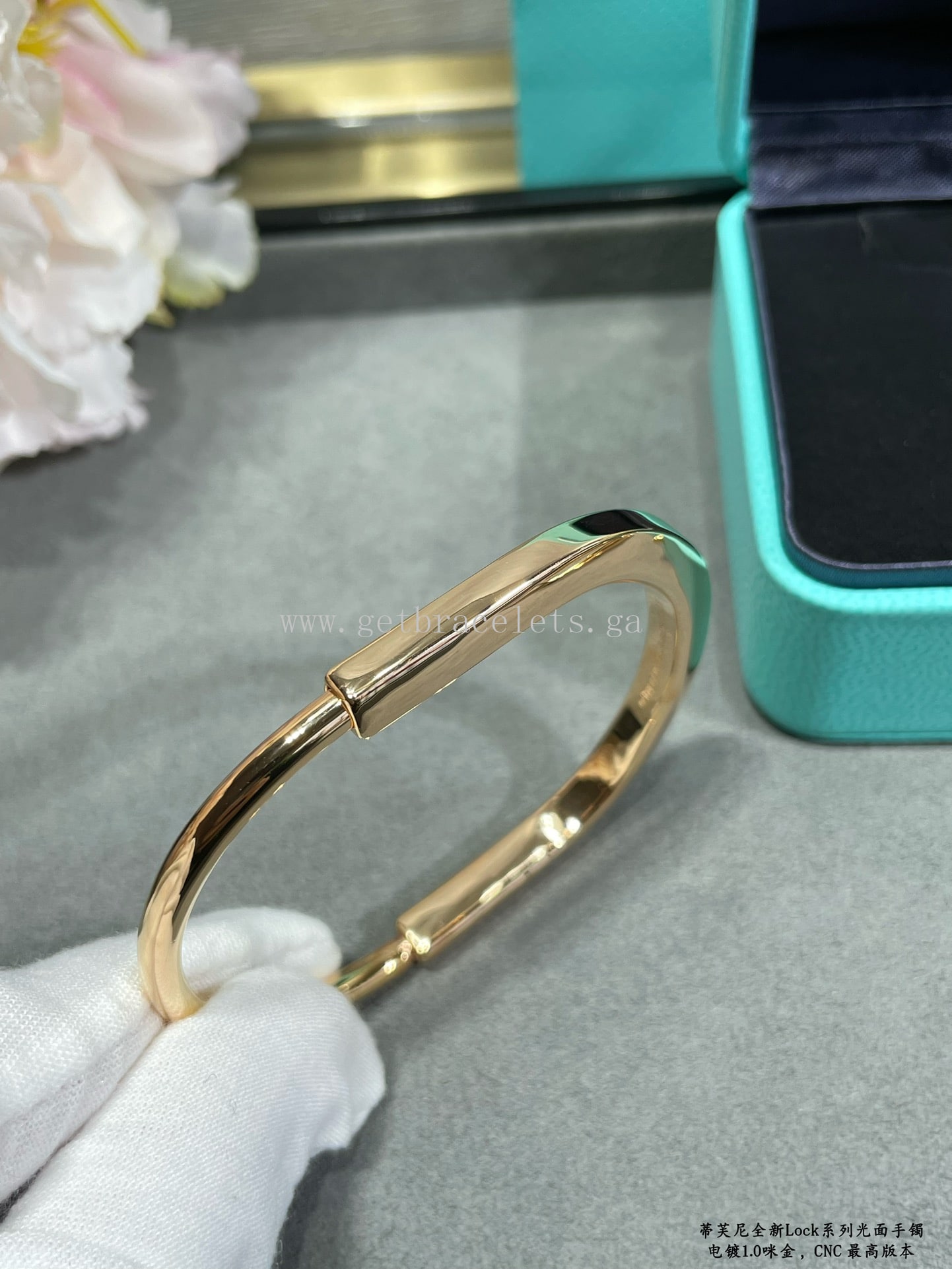Tiffany Lock Bangle in White Gold/Rose Gold/Yellow Gold/Yellow